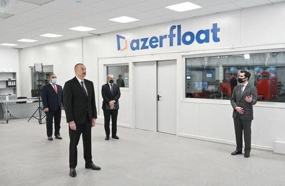 azerfloat-azerbaycanda-termoformasiya-usulu-ile-vereqe-suse-istehsal-eden-ilk-zavodu-istifadeye-ver